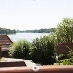 Up Hus Hotel 3*