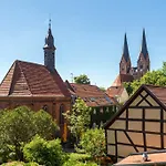 Hotel Up Hus 3*